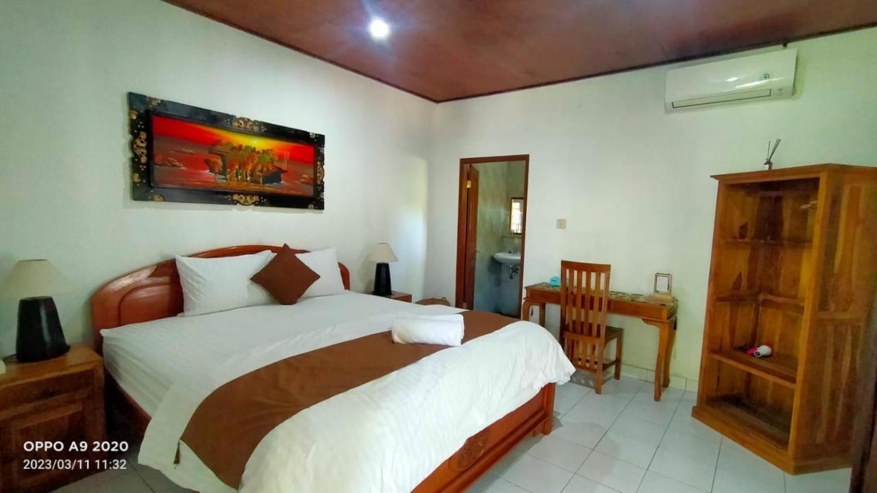 Serongga Guest House Lebih Exterior foto